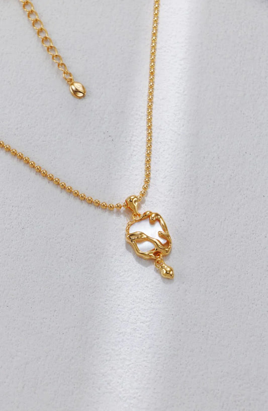 Vintage Shell Necklace