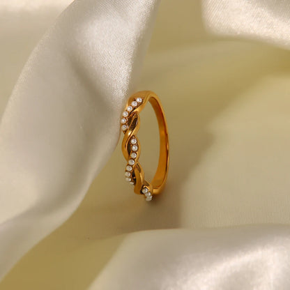 Dainty Twisted Pearl Ring