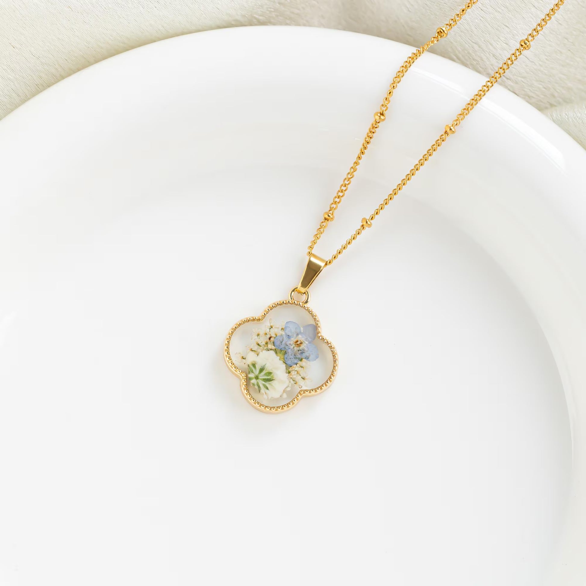Forget Me Not and Baby'S Breath Necklace