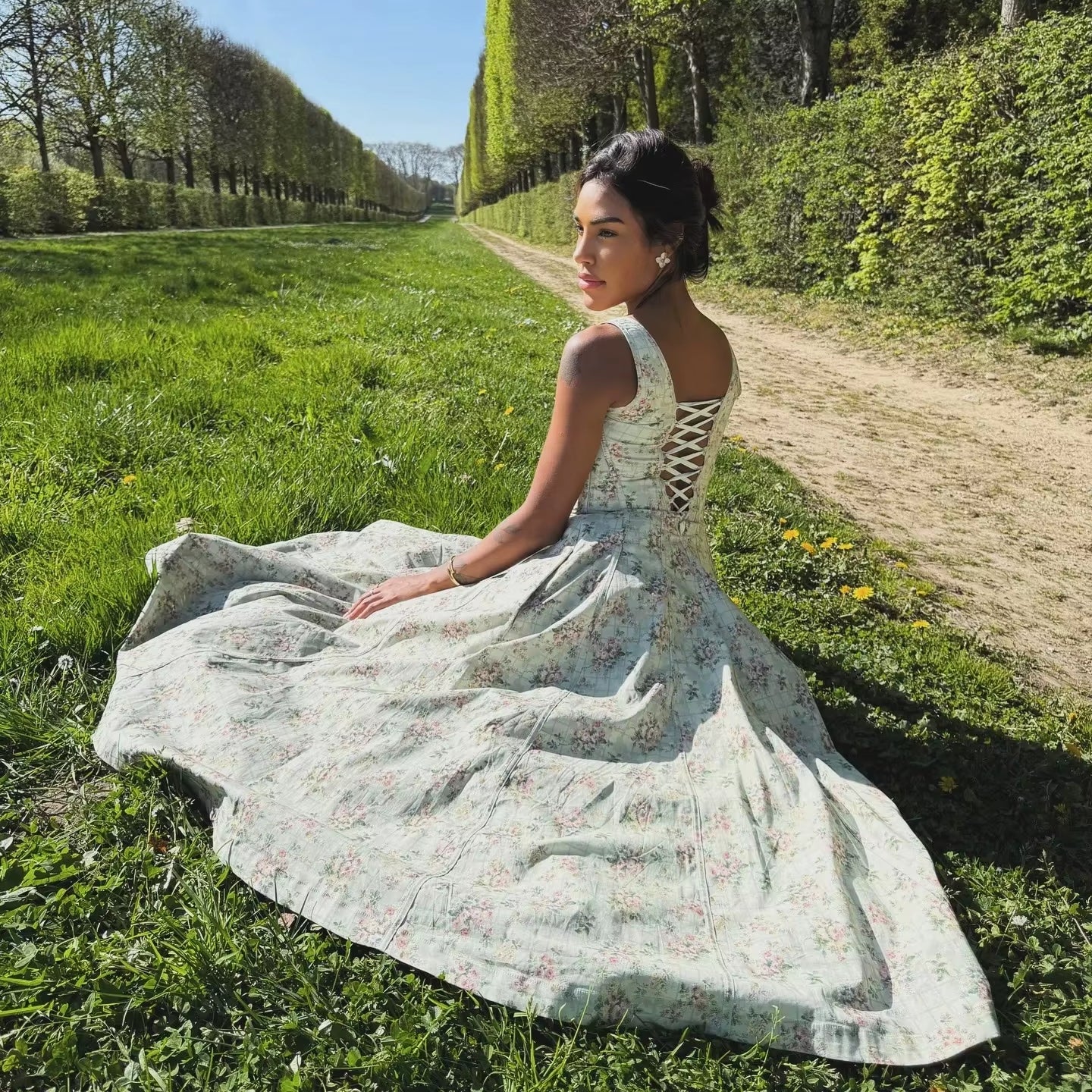 Elegant Lace up Dress